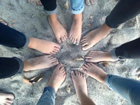 KyGnzls14's tweet photo. Squad goals. #whitesand #touchingball http://t.co/ESMuaoCN8T