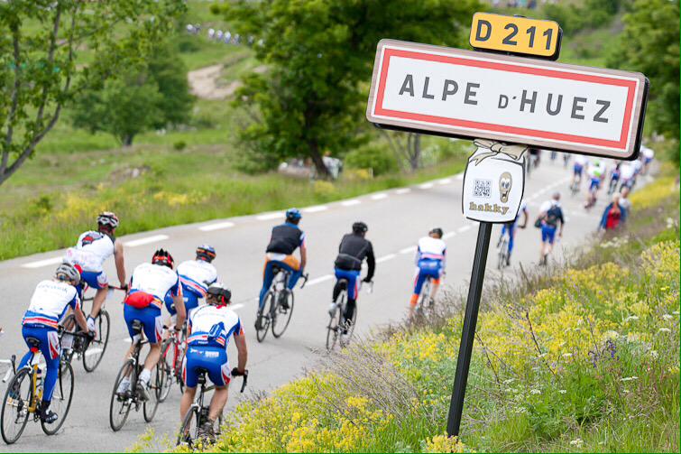 Alpe d'Huez tweet media