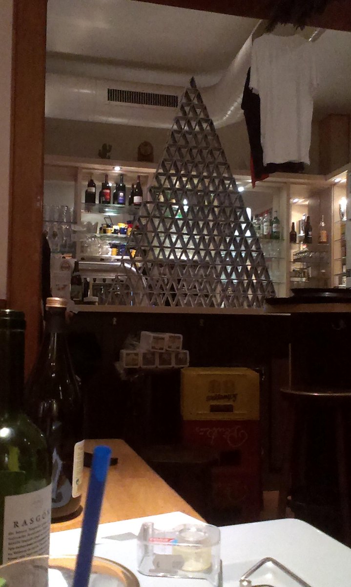 Haben wir nicht kreative Gäste?! Unsere Bierdeckel scheinen einen großen Motivationsfaktor zu haben... ;)