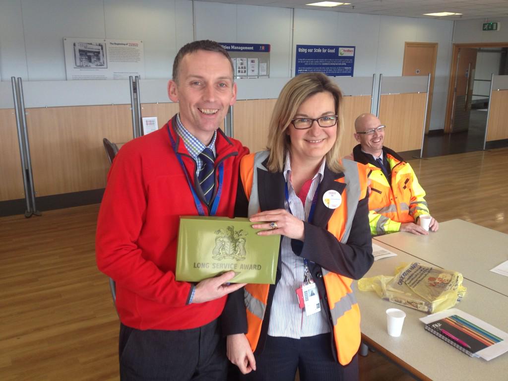 Celebrating 25 years service with our Training Manager Jo Pugh 👏👏👏👏🎊🎊🎊🎉🎉🎉 #Achievement #PartOfTheFurniture