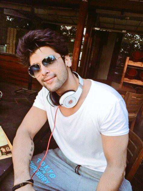 HAPPY BIRTHDAY KUSHAL TANDON  may god bless u with lots of success n happiness..loads of love. 