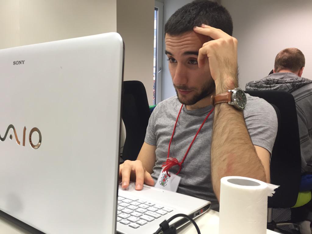 RomainB93's tweet photo. 300% focus for the best app #BeHackathon http://t.co/ySqeuXqBpL
