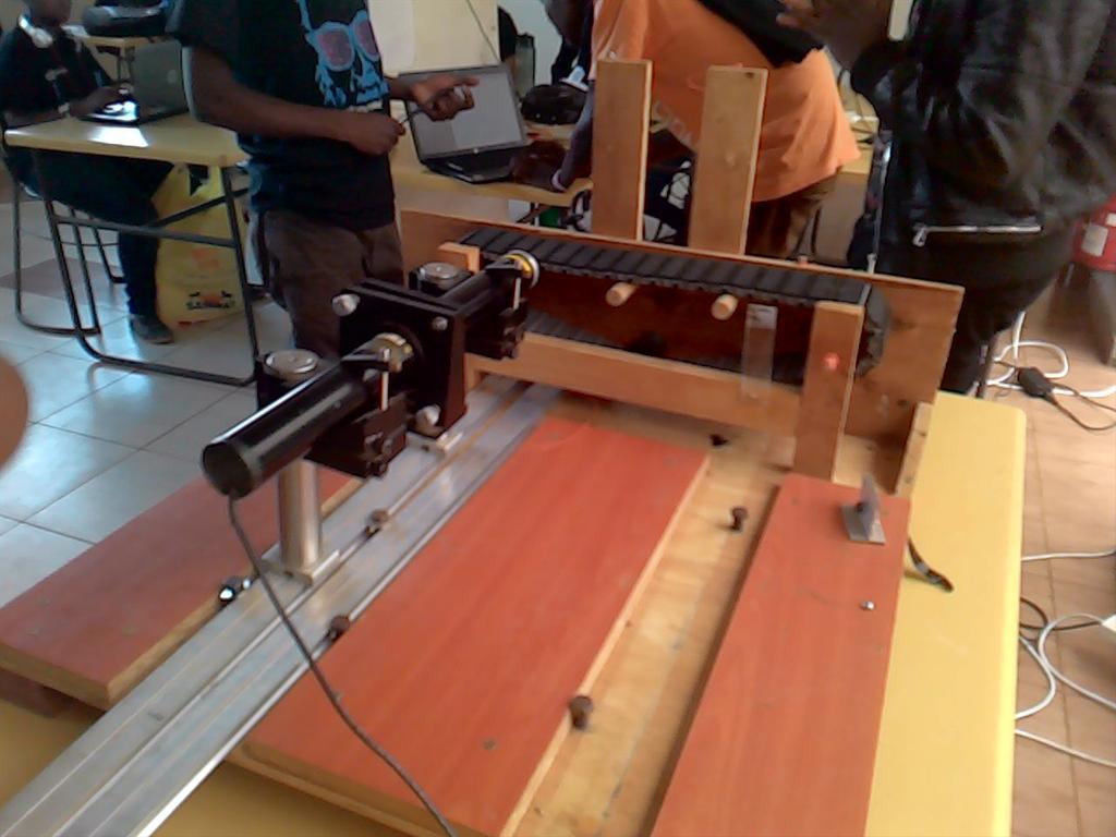ChrisBarso's tweet image. How cool are these projects? #ArduinoD15 #arduinoDKE15 #IntelAndroid @IntelATDeKUT
