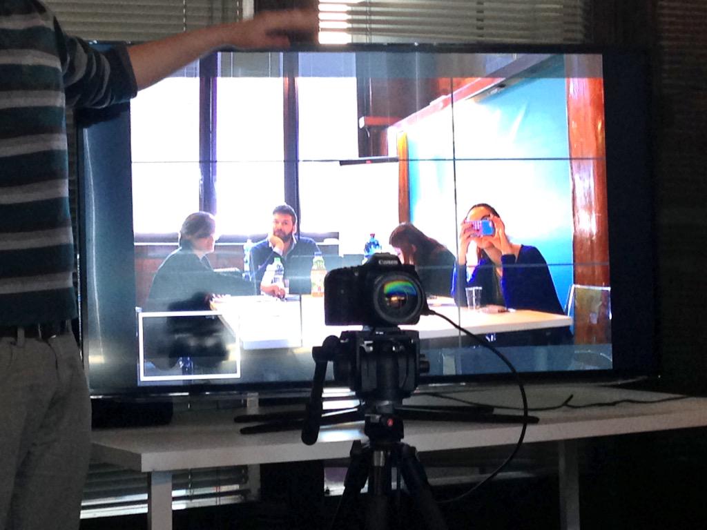 dolabschool's tweet photo. Dolabber in video! Impariamo come ottenere l'inquadratura perfetta con @fra_meni e @FelixKidA #DoLabVideo http://t.co/mDobgvxrr6