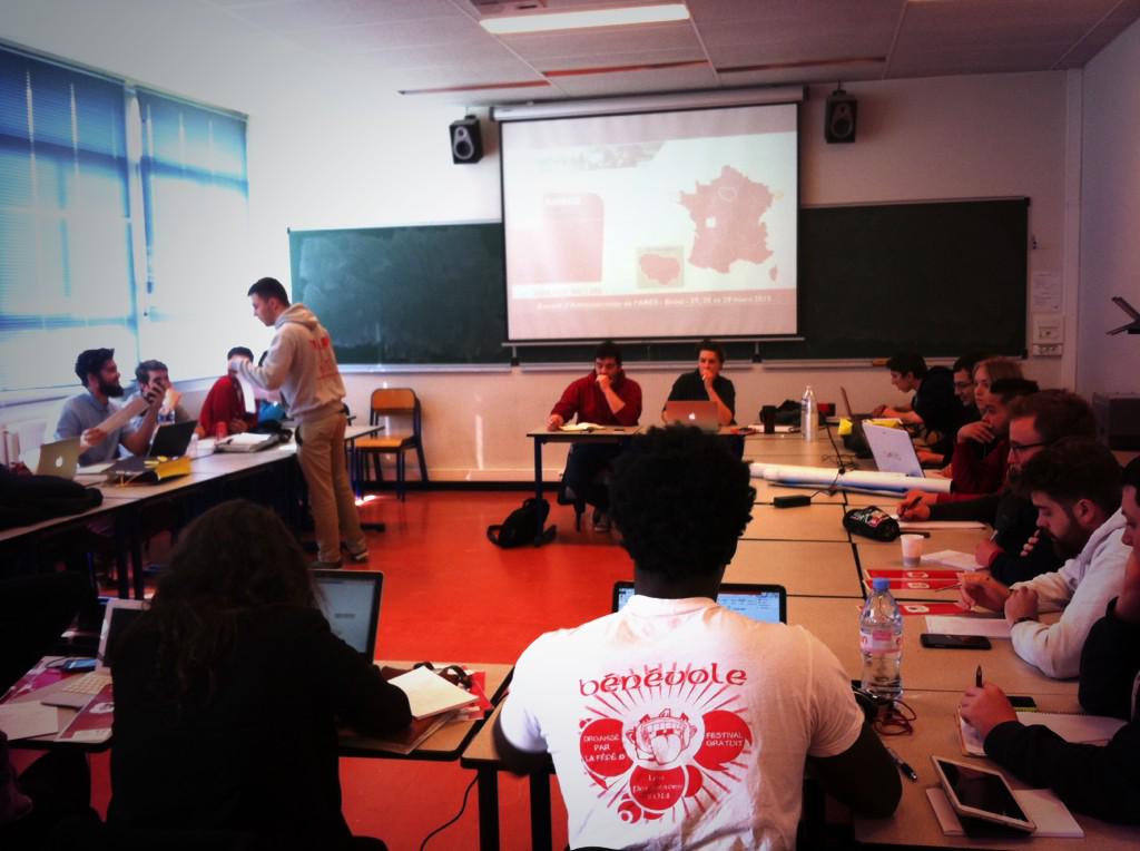 AssoAsseco's tweet photo. En direct du CA de l'ARES à Brest !! http://t.co/63Q3yueSYK