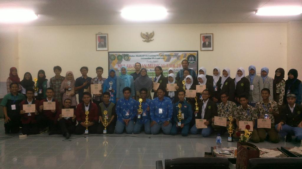 AnangRiski's tweet photo. Hari yang sangat bahagia hari ini.. http://t.co/Mu1pnhzICT