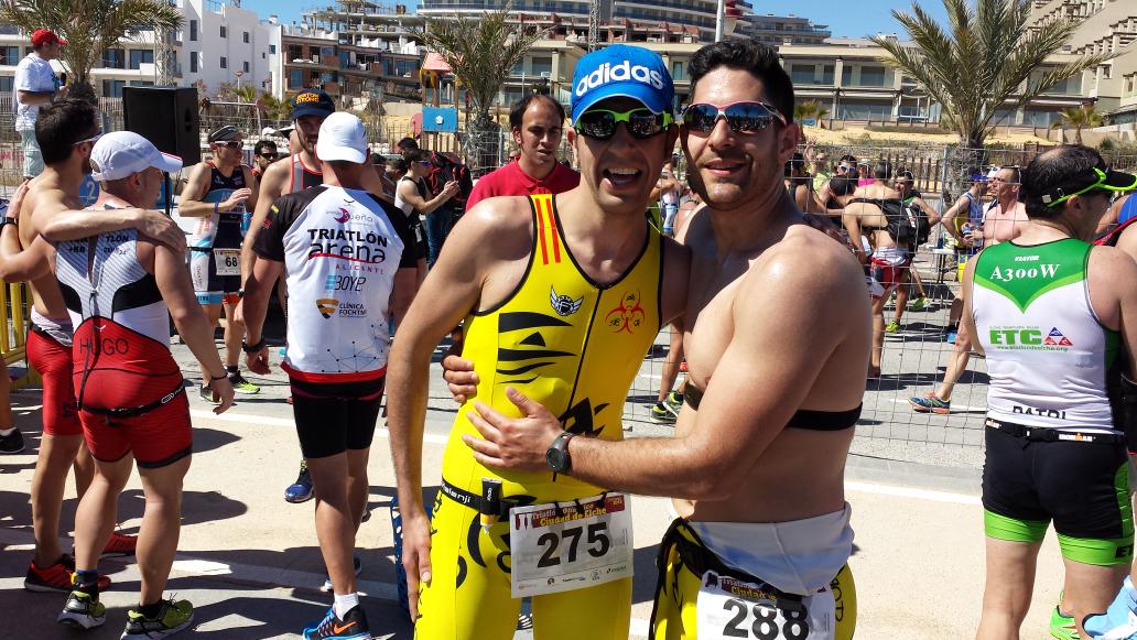 triayayas's tweet photo. Triatlón finalizado, sois unos campeones!!! Nuevo reto para los @triayayas http://t.co/mtyqs0D45q