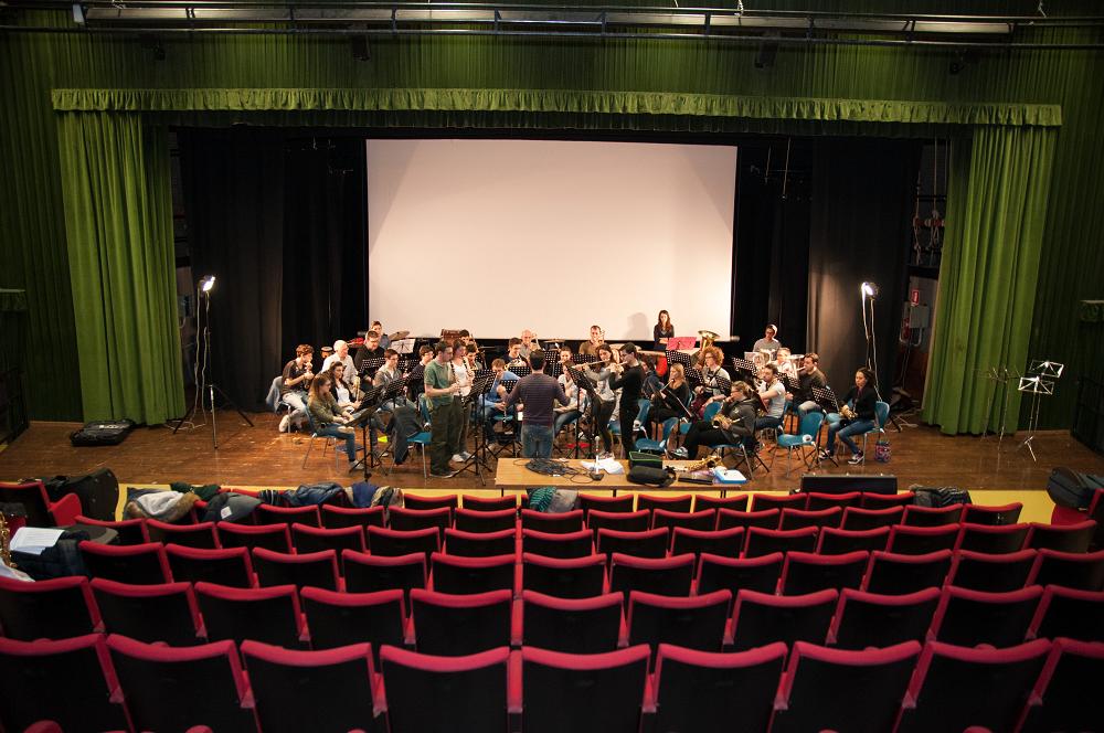 bandapassons tweet media