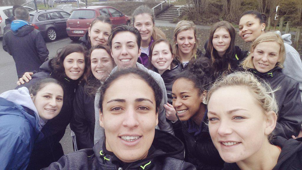 Darahandebol2's tweet photo. Equipe forte para o jogo contra Toulon!!!! 
Solide équipe pour le match contre Toulon !!!! Allez NLAH 💪 💪 💕✌ http://t.co/eQY8vMRqE5