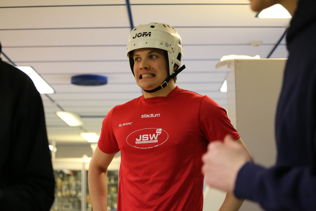 Ultimate ei yleensä ole vaarallinen laji. Suojavarustus on vapaaehtoinen #OSM2015 #OSM15