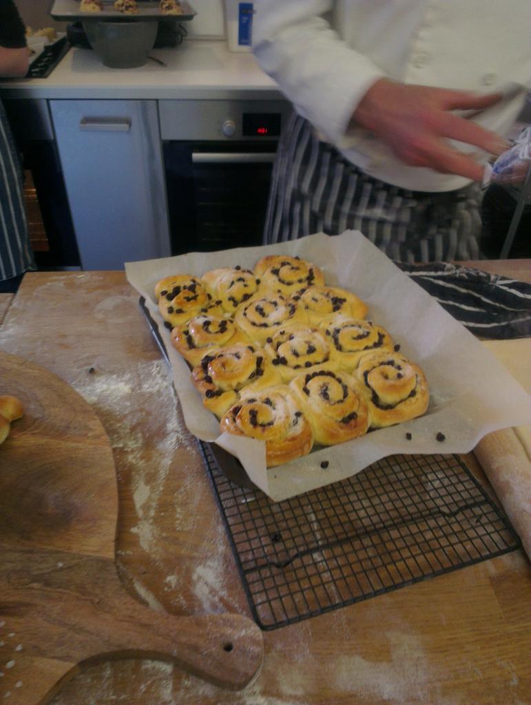 CRENN121's tweet photo. Sweet bread course with Jak at the Cupcake cafe in Margate #CupCakes @cupcakeandshop http://t.co/D22JNVZZln