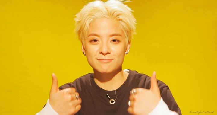 ambreuliu's tweet photo. @KLami03 welcome to #iSM! ƒ(x)'s rapper, Amber Liu imnida! 봐 봐 봐! - 나는 우정의 표시로 새 멤버를위한 선물을 #iSMGiftWeek http://t.co/212Wmf8rZg