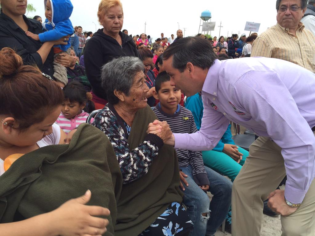 PURONJOHNSTON's tweet image. Buenos días #PiedrasNegras hoy macro brigada en el sector #Acoros