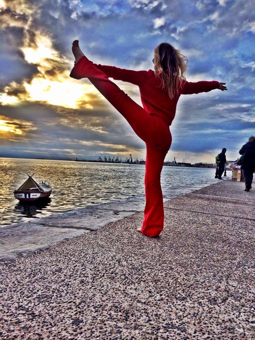 Thessaloniki!! Stupendo! Acroyoga course Anahata Yoga Studio @siriadefazio @GPanellaa http://t.co/Cm<a href="/tag/golaprofondaintv"class="tags"><span>#golaprofondaintv</span></a>
