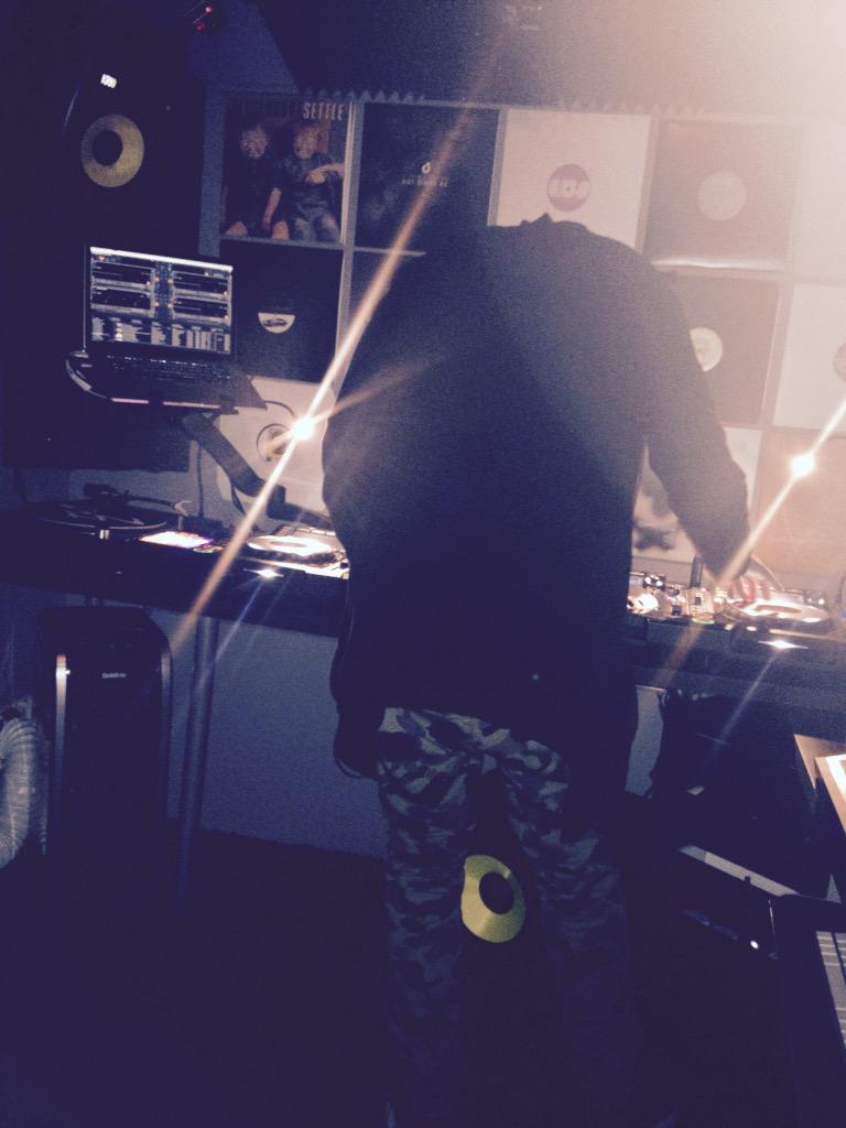 Audio96project's tweet image. In with @wearefoor and they are smashing it !!