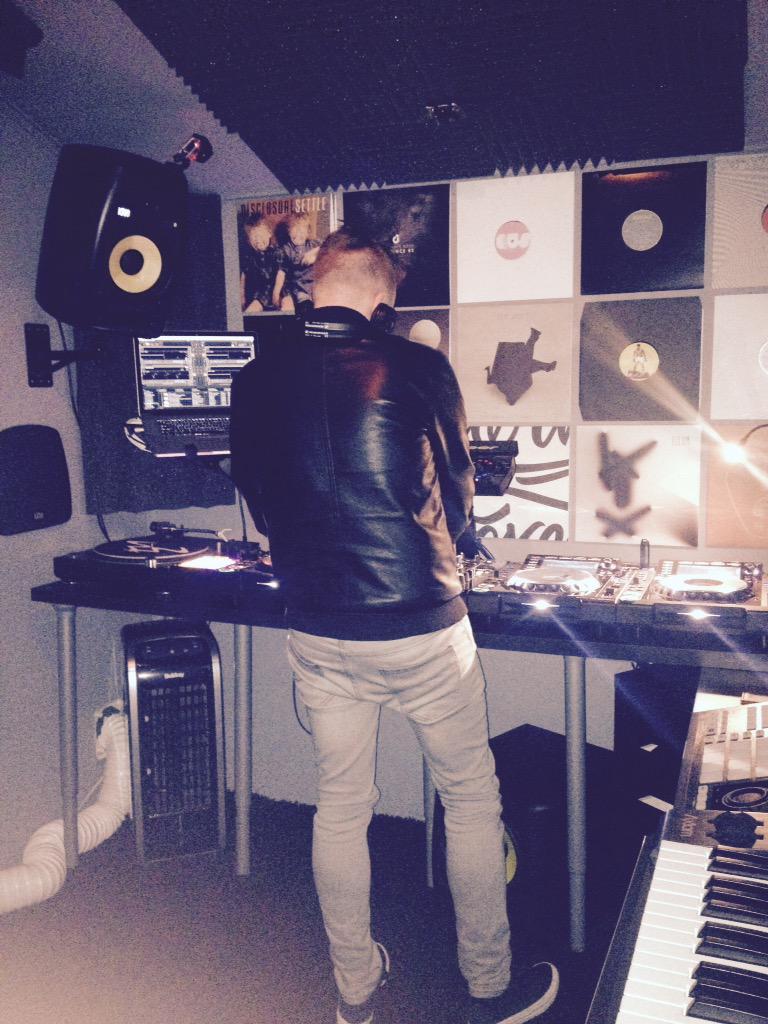 Audio96project's tweet image. In with @wearefoor and they are smashing it !!