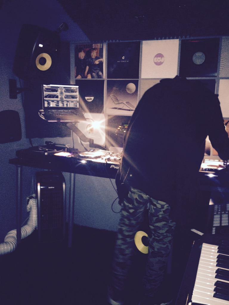 Audio96project's tweet image. In with @wearefoor and they are smashing it !!