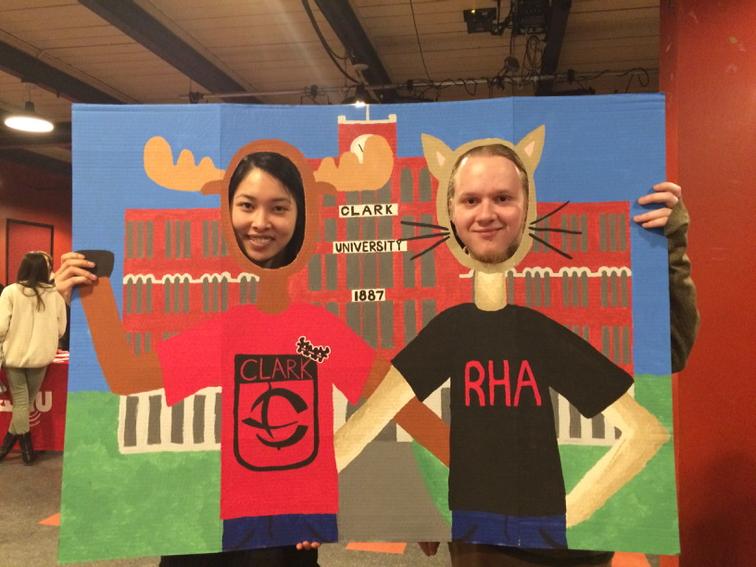 ClarkRHA's tweet image. Get your photo with Marty! @ClarkUniversity @clarku_events @newtoclarku