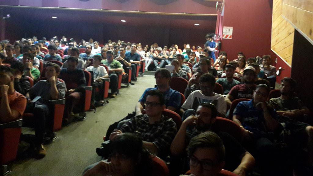 achongr's tweet image. #ArduinoD15 #CostaRica #ArduinoDay full house! Disfrutando una comunidad que crece!