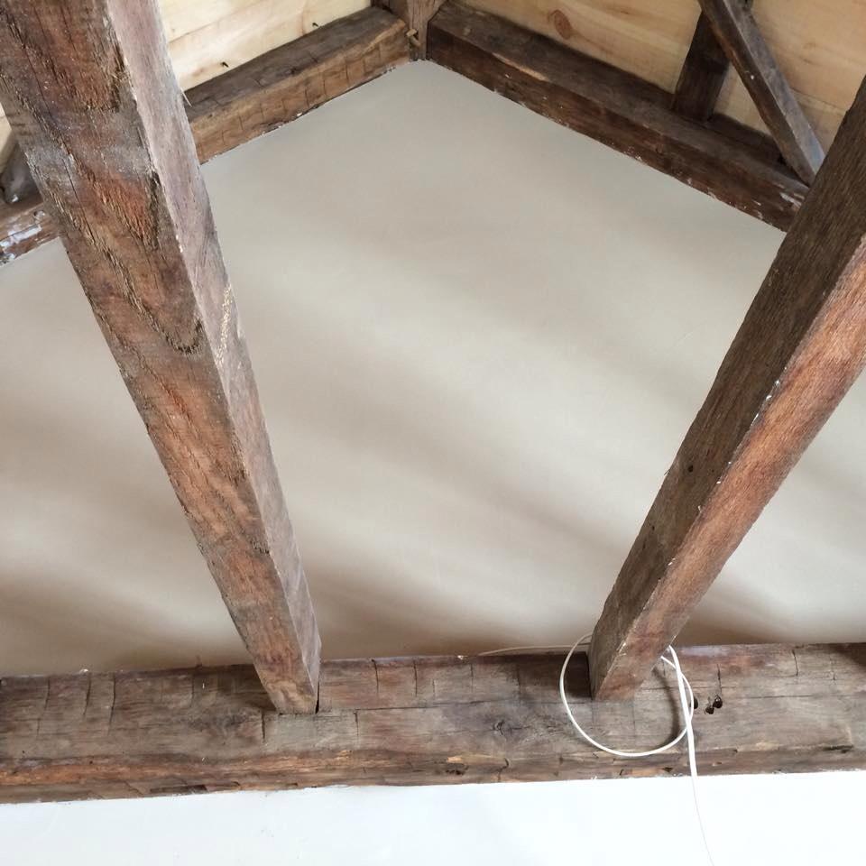 AtlanticDrywall's tweet photo. Structolite plaster - post and beam. #construction #plaster http://t.co/TEZ1x4qUMr