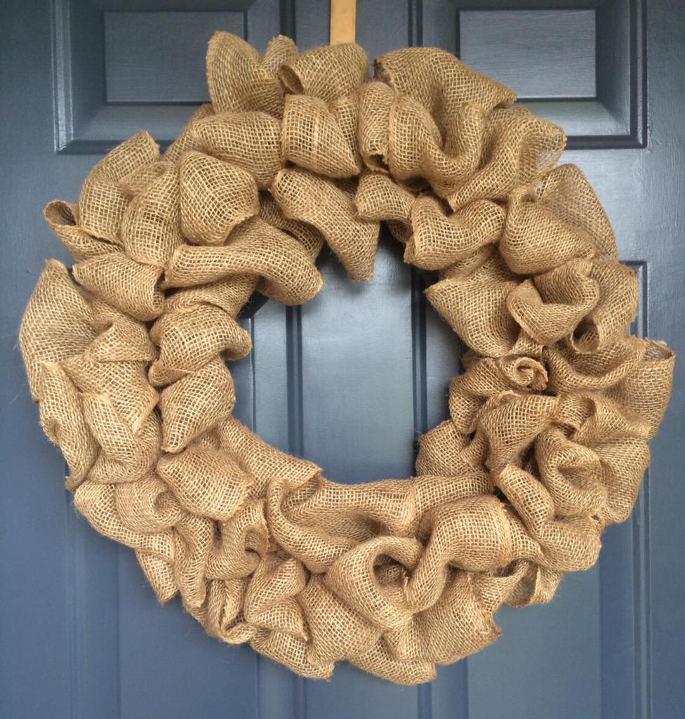 mombabythreads's tweet image. How would YOU dress up this wreath? etsy.com/listing/207269… #DIY #crafty #HomeDecor #fabulous