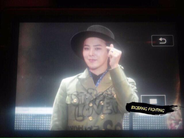 [28/3/15][Pho/Vid] GD, Taeyang và Seungri @ Fanmeeting ở Phúc Châu, TQ CBMGLA7UcAAHx7q