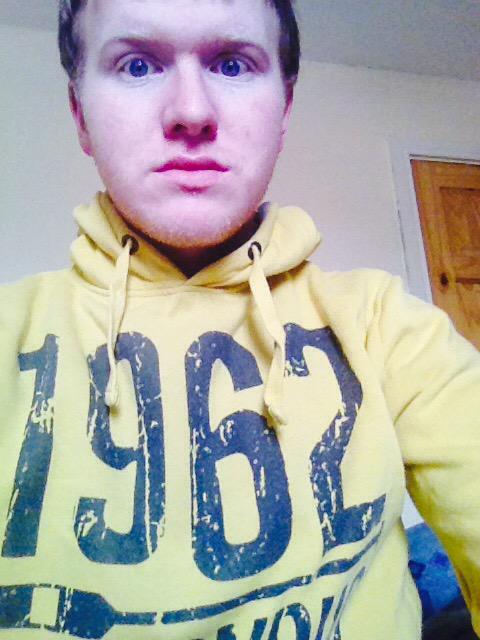 shane08720's tweet photo. #yellowforseth http://t.co/qtSgCturBH