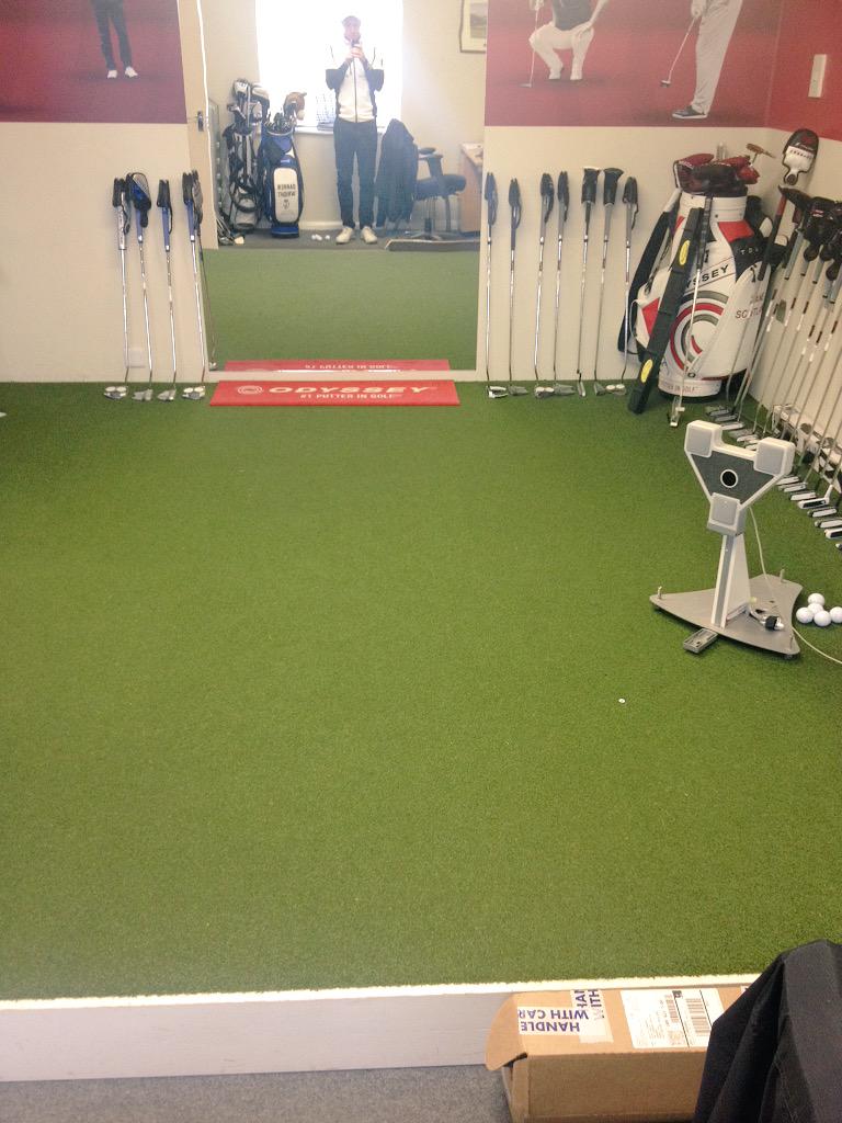 DazWrightGolf's tweet photo. Productive morning using @Puttlab with Christian @goodwood_golf great facilities #putting #2015prep #teamgoodwood http://t.co/lDFOEwqKeF