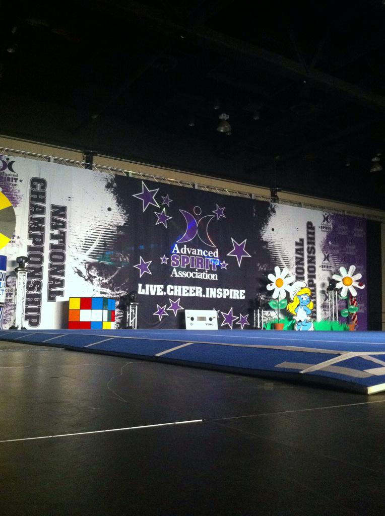 halie_stroh's tweet photo. #throwbacktothe80's @AdvancedSpirit http://t.co/8SXpc0ME5R