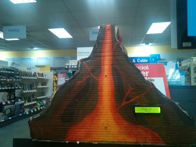 Maplin_SFD's tweet image. Amy made her self labelling volcano named mt. Arduino in 2012, Brilliant work Amy #ArduinoD15 #BringYourBuild