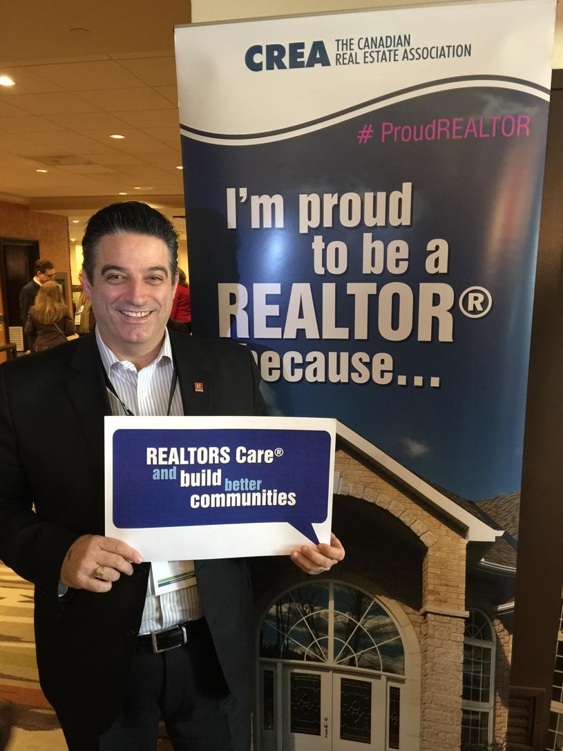cpoulopoulos's tweet photo. #proudrealtor http://t.co/p4AojLPcxk