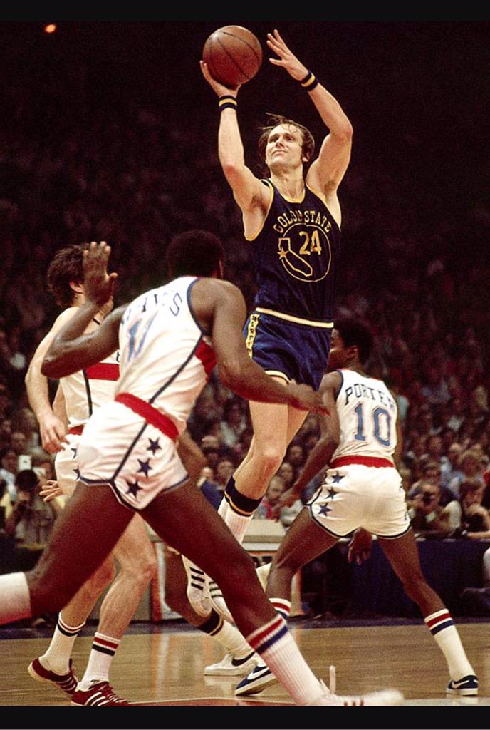 Happy Birthday to HOFer Rick Barry!!! 