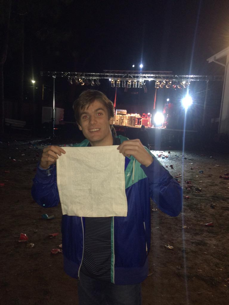   I caught juicy j\s towel last night  did he say happy birthday matty p and then throw it to you?