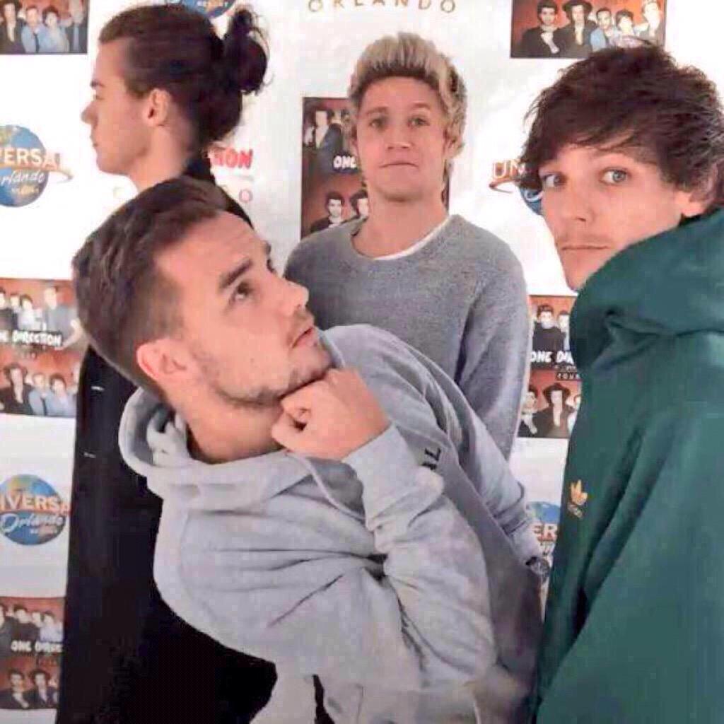 1DStalker's tweet image. They stayed for us, we need to stay for them👬👬 #Vote1DUК #VoteUKDirectioners #KСA #WeSupportYouNiallHarryLiamLouis