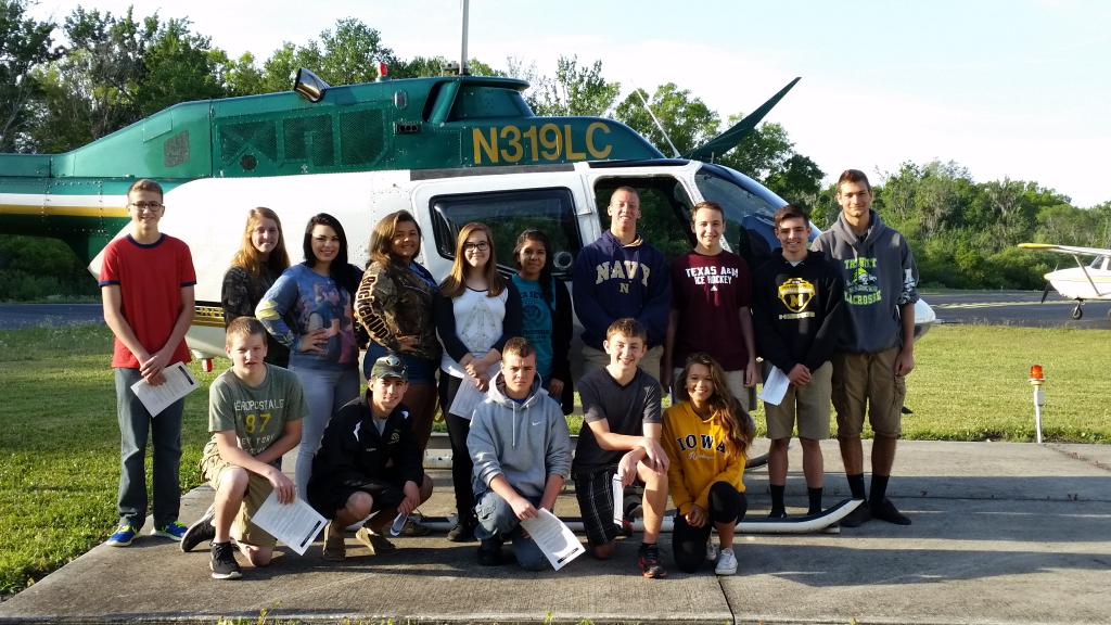 mitchellnavy's tweet photo. Mitchell Navy flying trip today...@JWMHS_cortier @jwmhs_schultz @JWMHS http://t.co/tAgKUUKl8g