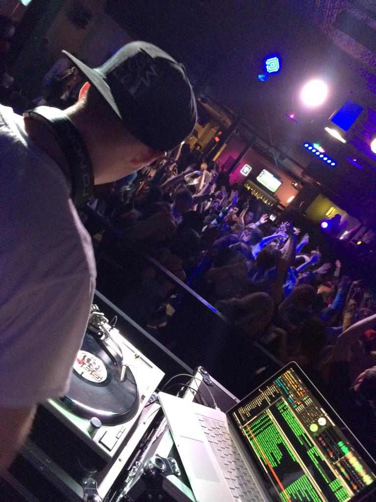 DJ_LoFoSho's tweet photo. Had a blast @RoxysCoMo last night with @awkwardandstuff. #BSScrew @BSSdjCREW #BSS http://t.co/eUknVotS4q