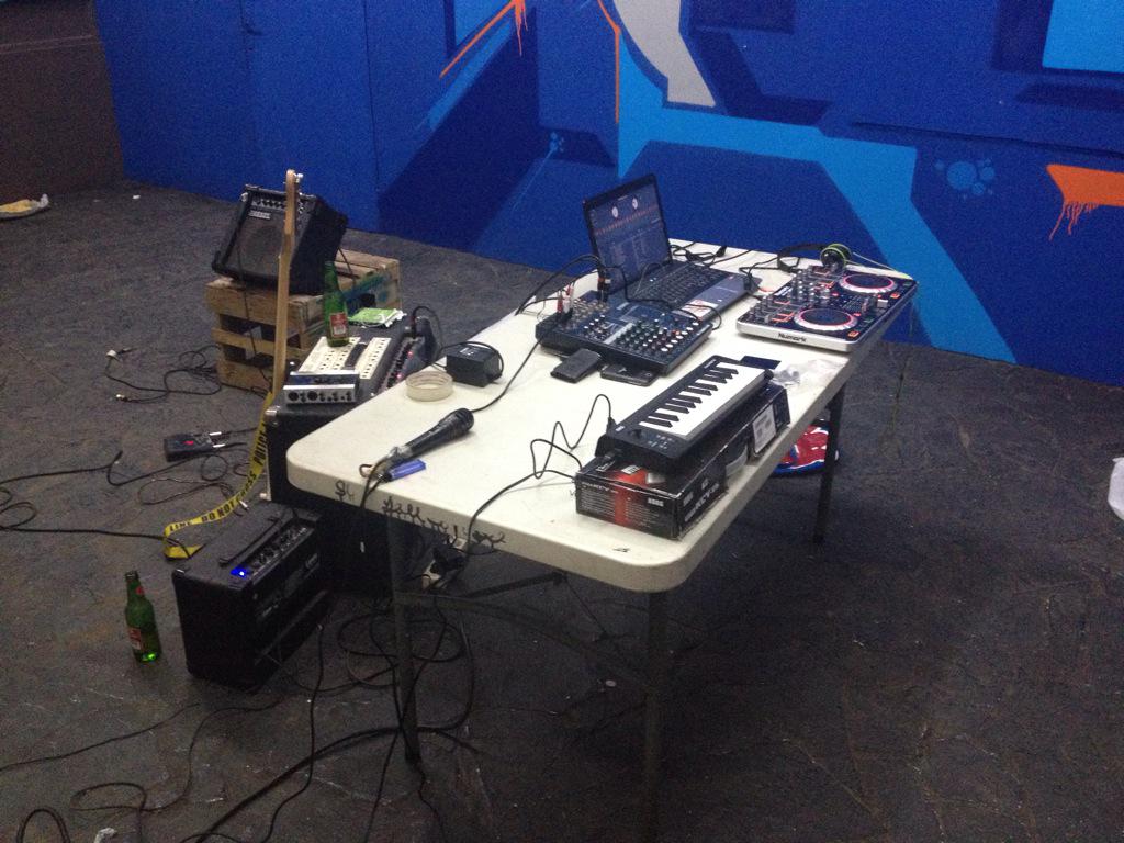 meracik bomb untuk disebar besok!!!