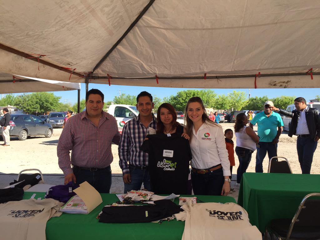 CynthiaVS1's tweet image. #BrigadaDeServicios #ACOROS @GobDeCoahuila @MpioPNegras @PURONJOHNSTON @villarrealsonia #tarjetassolucionesjóvenes