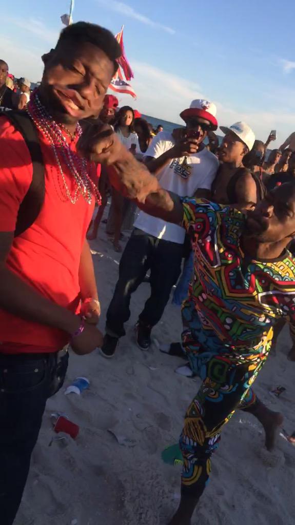 KillaJay_25's tweet photo. Recap from yesterday in PCB 😂😂���😂 http://t.co/5t8a8Qt2Uw