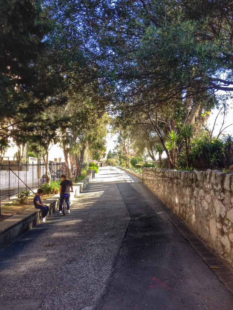 keithruiz2's tweet image. Lovely walk #labateria #view #towerclock #Gibraltar #MOD #simplythebestplace #llanito @KevGibraltar #chillin