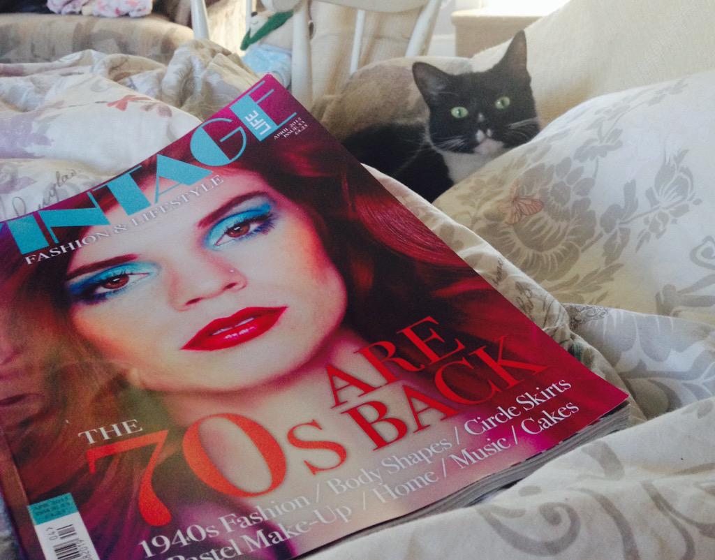 Carrie Ann On Twitter Duvet Cat Vintagelifemag And Say Yes To