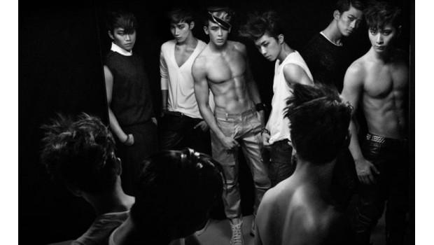 Konser di Jakarta, 2PM Nyanyikan Lagu <a href="/RANforyourlife/">RAN</a>  brt.st/4xEL