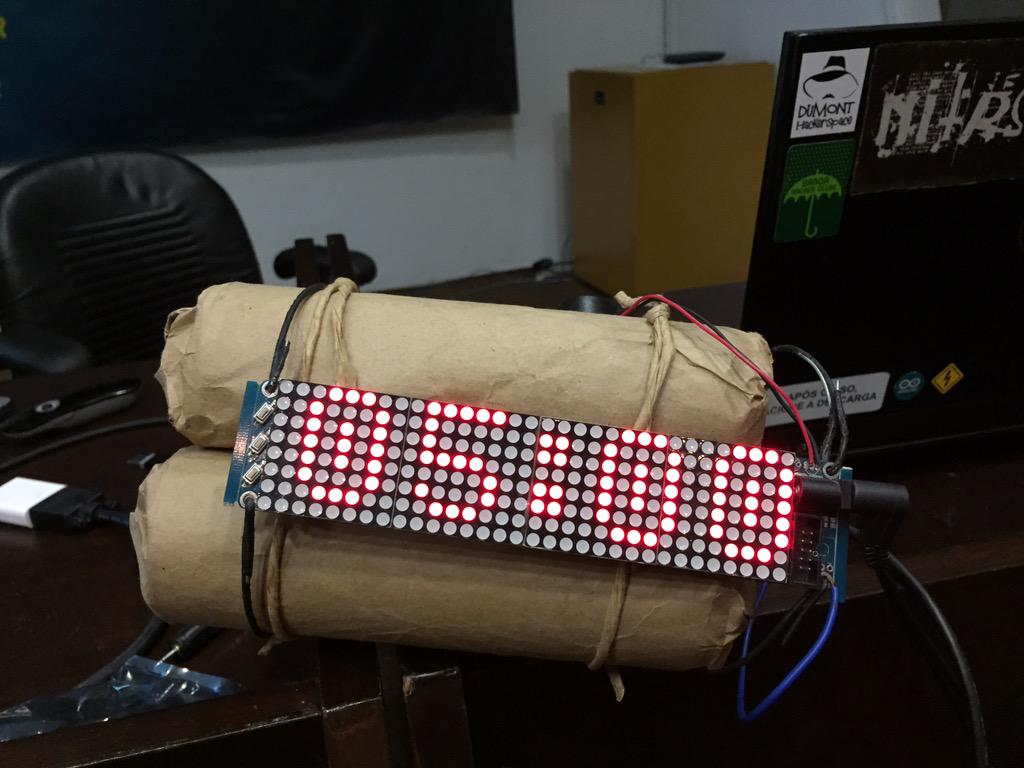 mlemos's tweet image. Coding Dojo at #ArduinoD15 here in São Paulo, Brazil @FazedoresCom