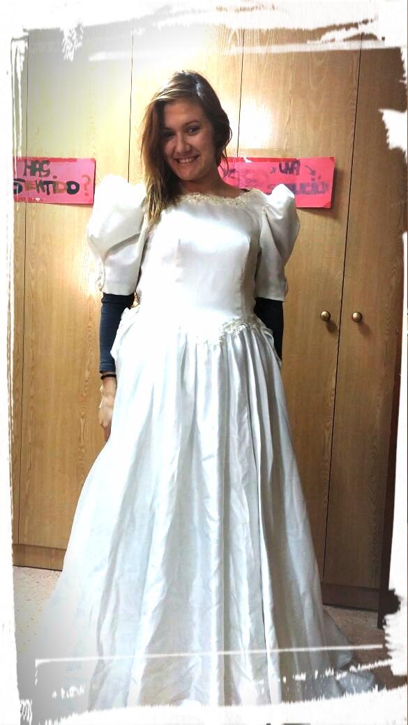 SweetDance8's tweet photo. @srtabebi Mejor conmigo #mujerymujer http://t.co/xoGZrHN2ip