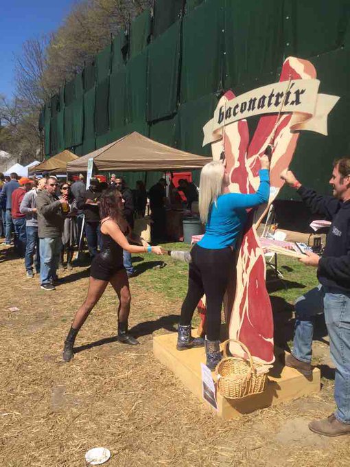 I got spanked HARD w/ a bacon wrapped paddle. I got a small spanker for my pain to hpflly use on @MissLollipopMFC<a href="/tag/manyvids"class="tags"><span>#manyvids</span></a>