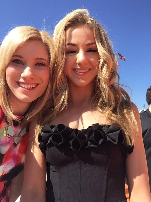 Chloe Lukasiak Hits 2015 Kids' Choice Awards Orange Carpet Without Former 'Dance  Moms' Co-Stars [PHOTOS]