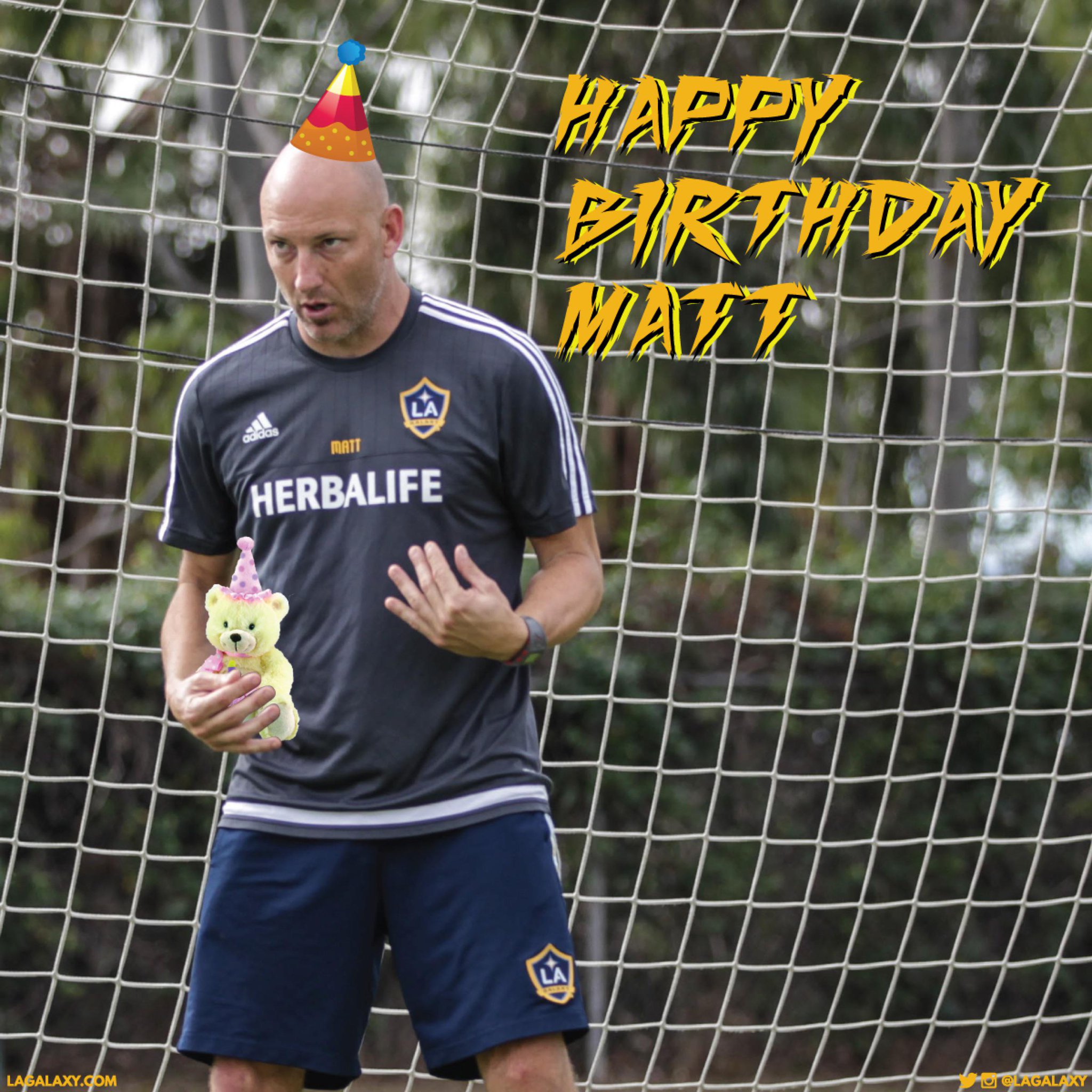 Happy birthday to goalkeeper coach and big teddy bear Matt Reis! 