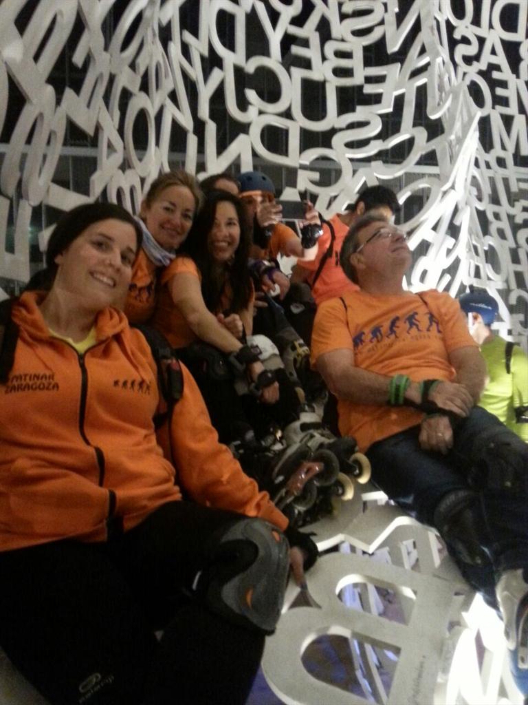 PatinarZaragoza's tweet photo. Increible la ruta de hoy con nuestros amigos madrileños!! #pzrules http://t.co/pmZB0CUIyw