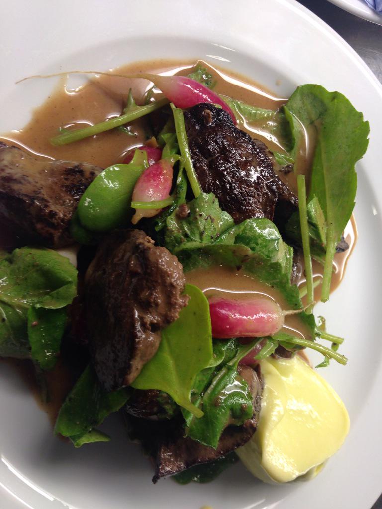 ArnoldHoeksma's tweet photo. Rabbit offal, radishes, &amp; aioli anyone? http://t.co/JeUEjDj2d1
