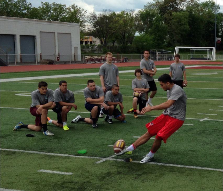 CKicking's tweet photo. Complete Kicking Network Regionals are back this spring, event details coming soon! #kicking #punting #snapping http://t.co/dFRX5cehss